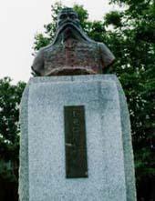 小池仁郎の銅像の写真
