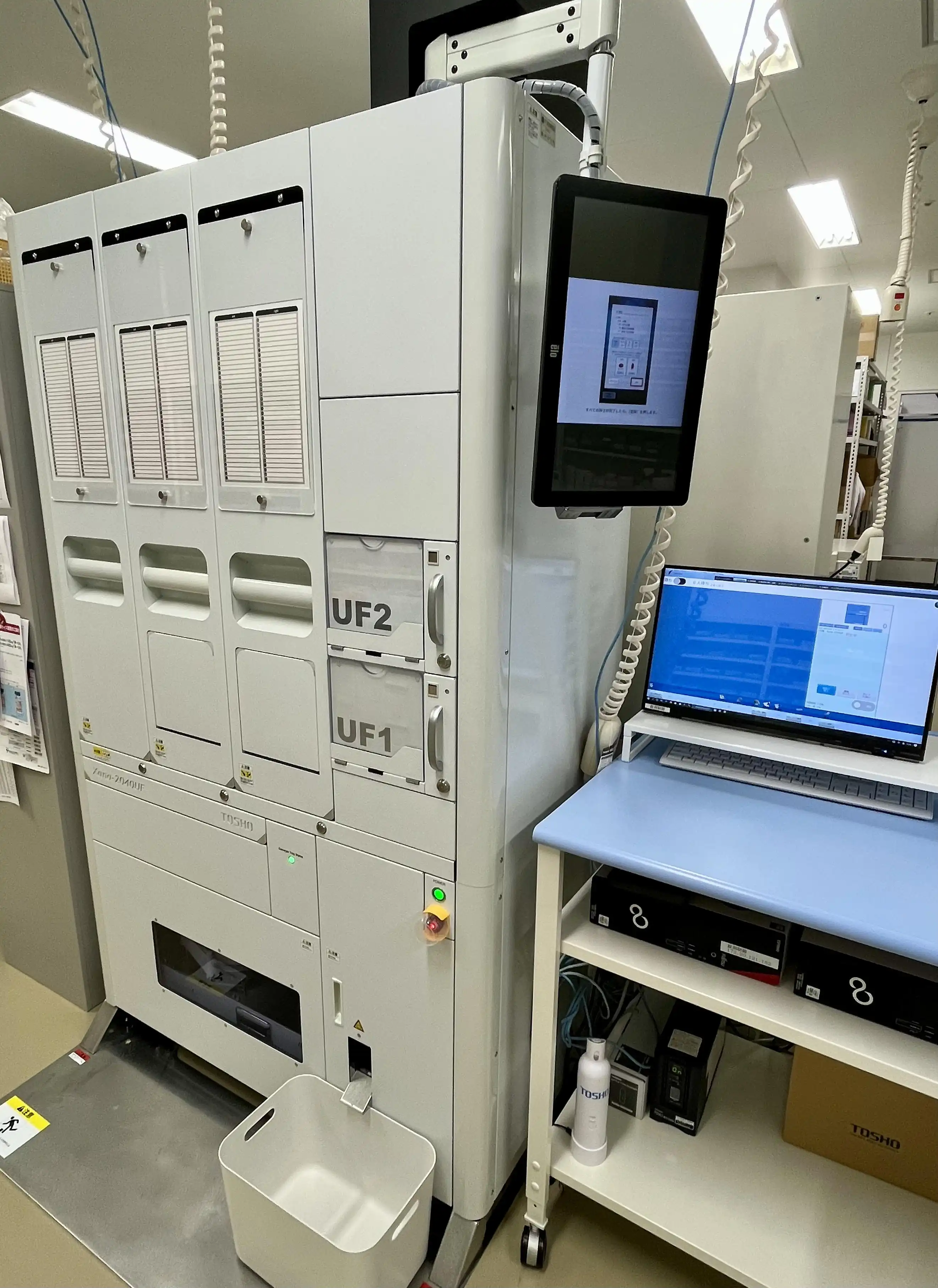 薬剤部 全自動錠剤分包機